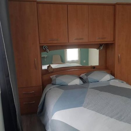 Maison Bateau Lion-sur-Mer Dış mekan fotoğraf
